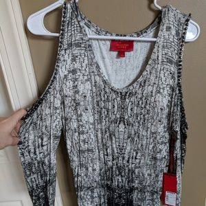 Jennifer Lopez shirt